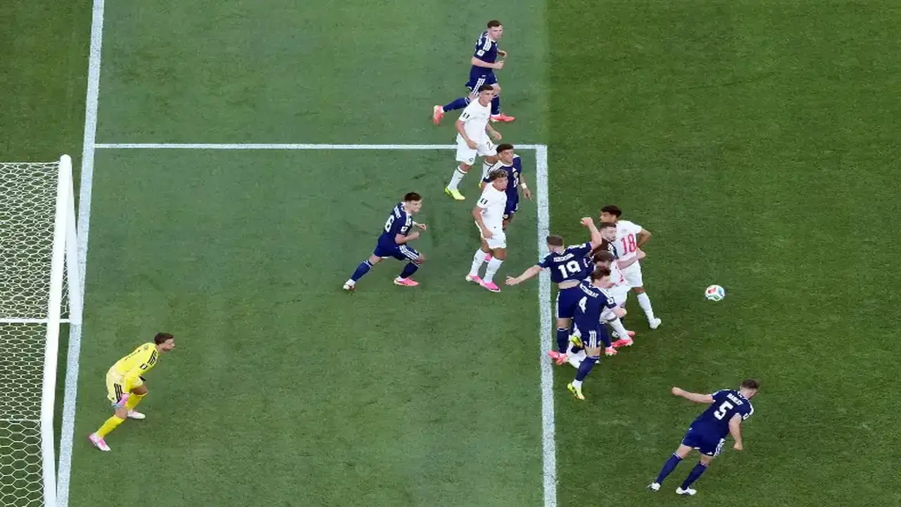 مباراة المغرب وإسكتلندا في كأس العالم: متابعة الشوط الثاني مباشر